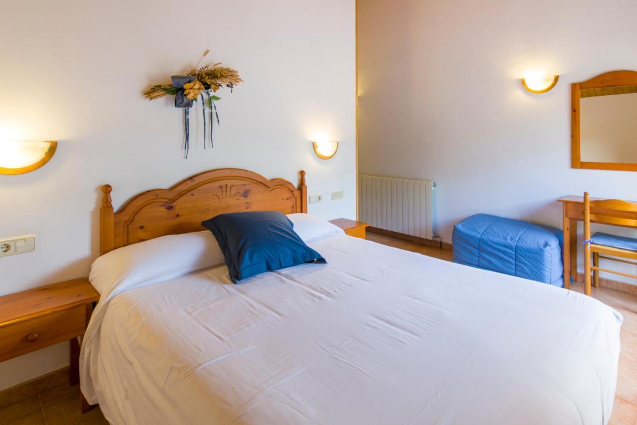 Hostal Cal Mestre Vilallonga de Ter Εξωτερικό φωτογραφία